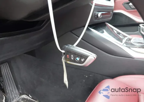 2022 BMW 330I xDrive из США, поврежденный, VIN 3MW5R7J05N8C24295